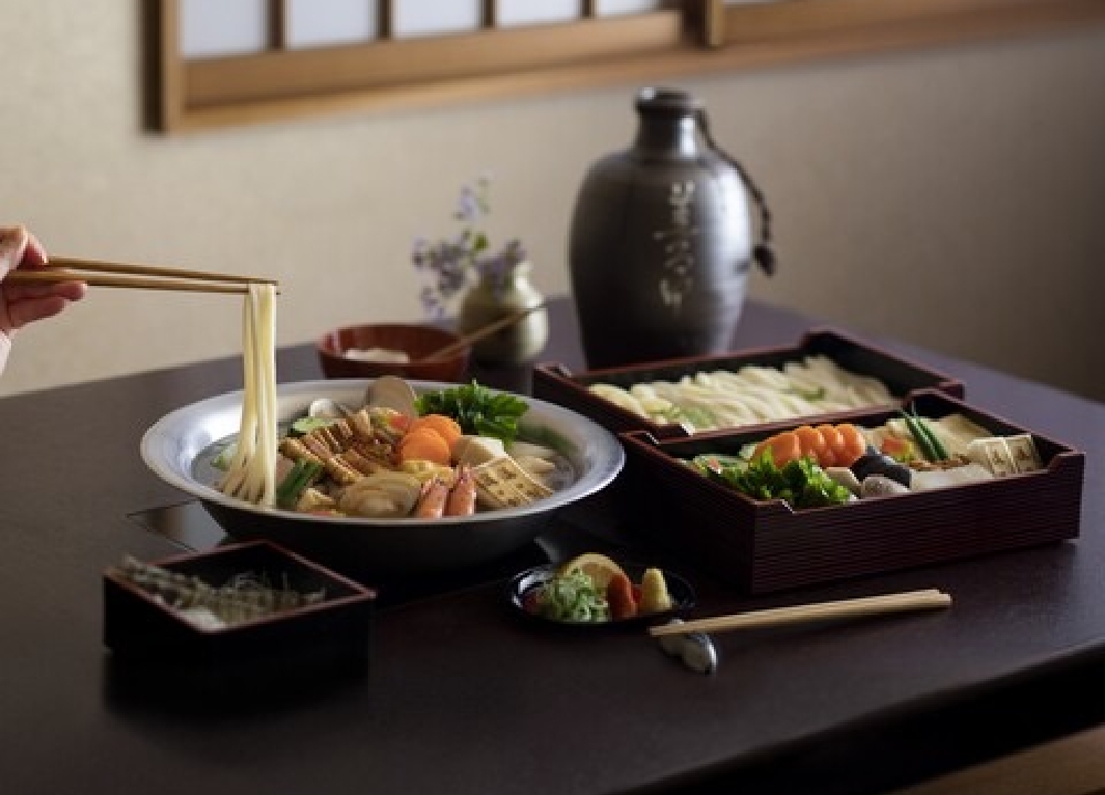 名物うどんすき