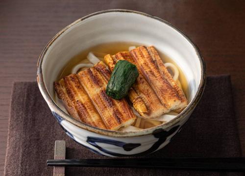 【冷凍】彩 個食うどんセット　《送料込》