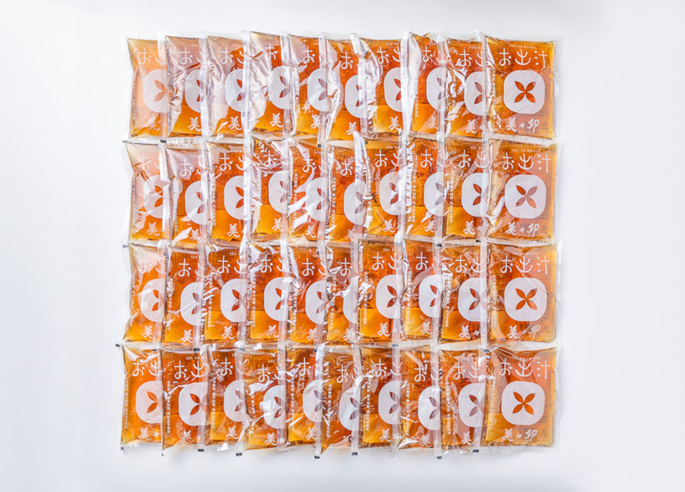 ストレート出汁40個入　《送料込》